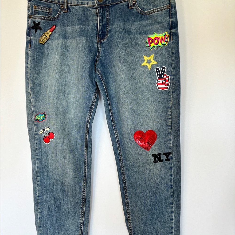 SoHo New York & Co 6 Jeans with patches. Roll cuffs Fun Hippie Indie Sleeze - Picture 2 of 11